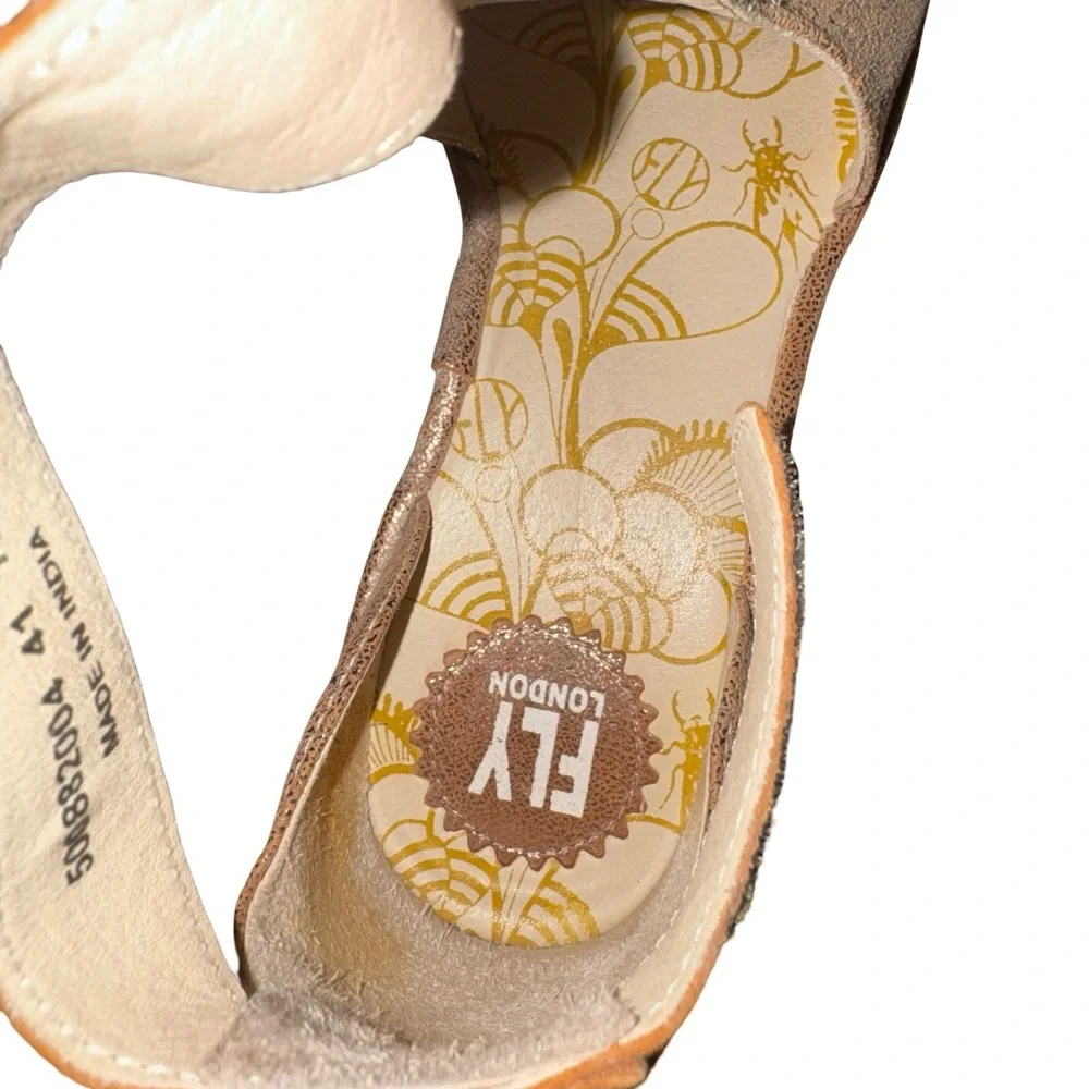 FLY London Yala Wedge Sandals 41 US 10 Rose Gold Metallic Leather Peep Toe - Picture 6 of 7